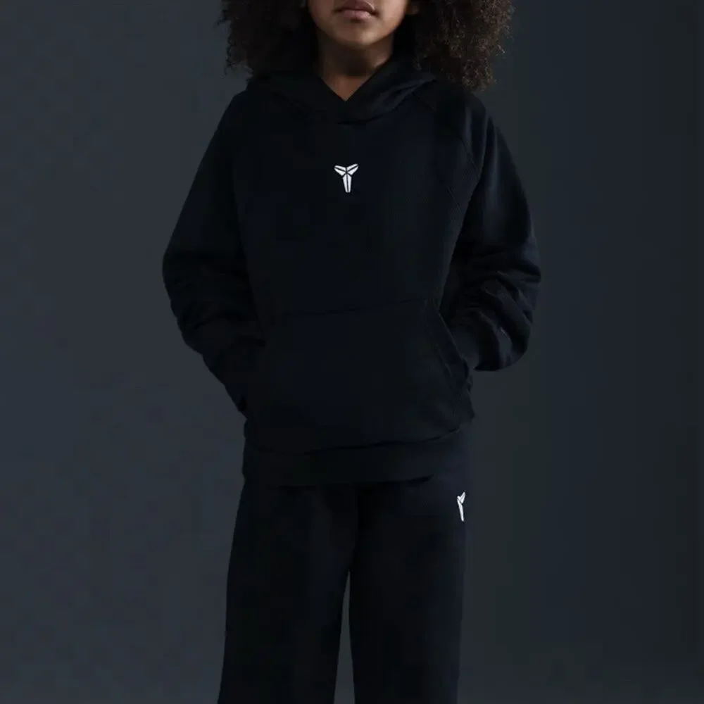 Nike Kobe Hoodie Size Medium Big Kids Black White Therma Fit Pullover $52